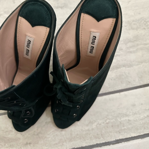 Miu Miu - Green Suede - Peep Toe Lace Up Mule heel - size 38.5 - EUC - Picture 3 of 10